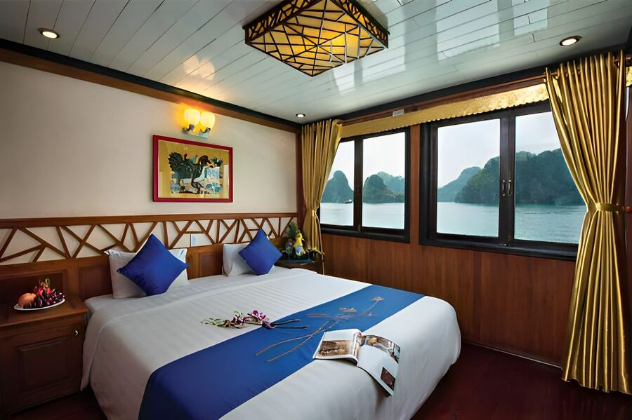2-Day Royal Palace Ha Long Bay & Ti Top Island Cruise - Guides can make or break it: the names I’d watch for