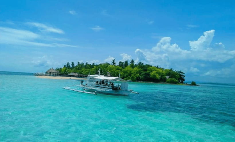 3 Islands Hopping at Gilutungan, Caohagan, Nalusuan + Lunch - Caohagan Island beach time: white sand with ocean views