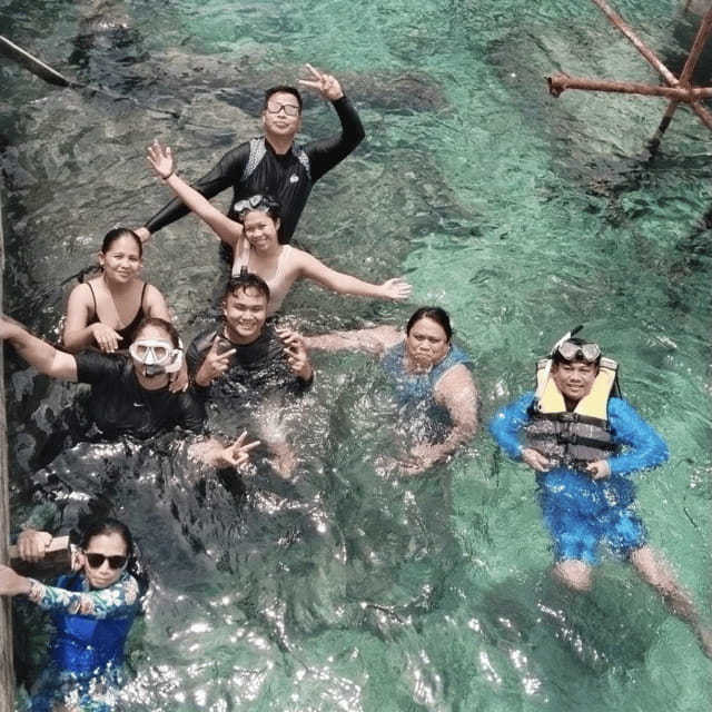 3 Islands Hopping at Gilutungan, Caohagan, Nalusuan + Lunch - Lunch and mid-day drinks: how the tour keeps you fueled