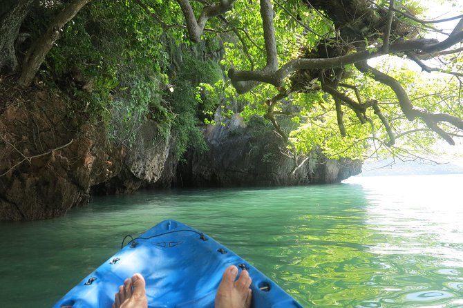 A full day exploring kayaking 3 islands (Talabeng sea cave) - Stop 2: Koh Talabeng and the Sea Cave Moment