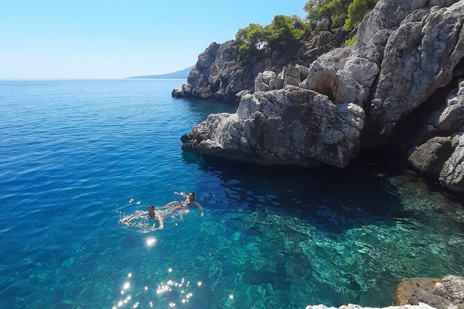 Athens: Full-Day Island Hopping Cruise with Lunch and Swimming - Food, Drinks, and the On-Board Meal That Actually Succeeds