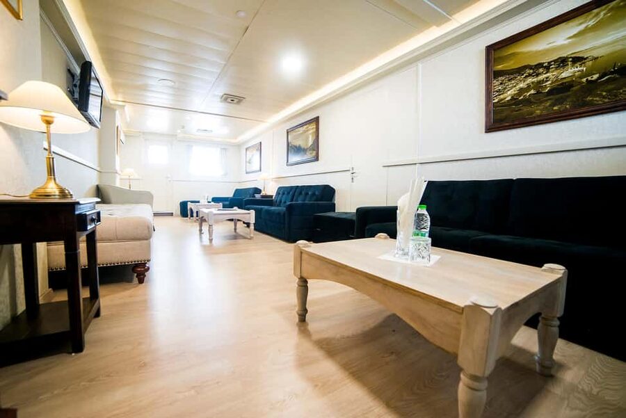 Athens: VIP Swimming Cruise to three islands - 9 hours of sea time: pickup, sailing, and the pace