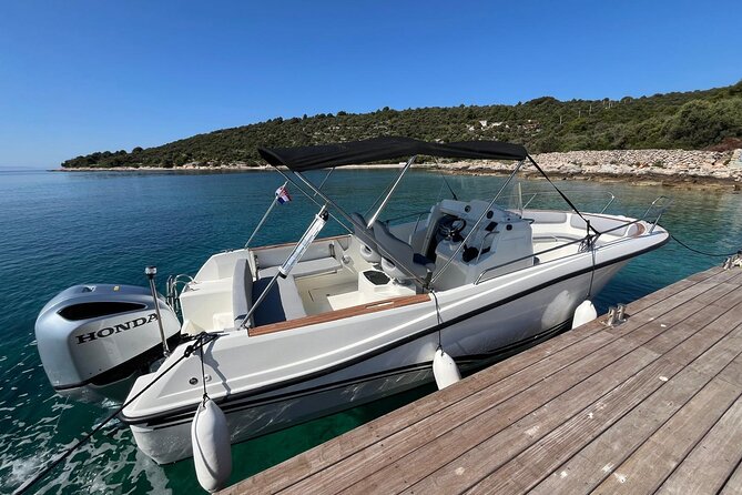 Blue Lagoon and 3 Islands Speedboat Tour from Trogir - Group size and vibe: why a max of 11 feels better