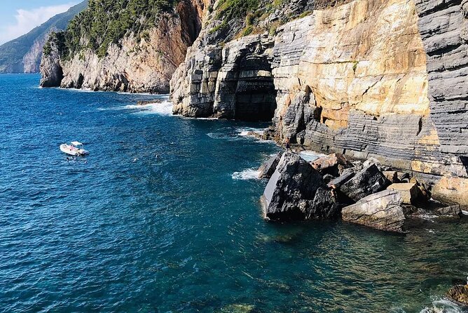 Boat Tour in the Gulf of poets, Portovenere and 3 islands - Price and logistics: what you’re really paying for