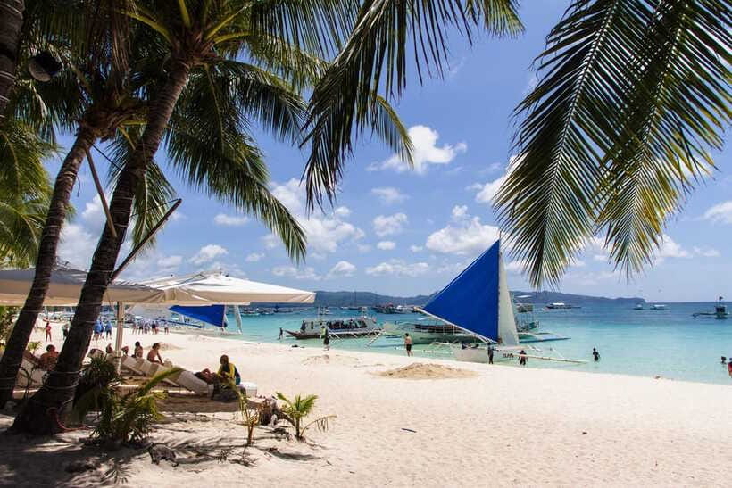 Boracay Island Hopping with Lunch+ Atv Mainland Adventure - Coral and beach time: Puka-style stop plus a coral garden moment