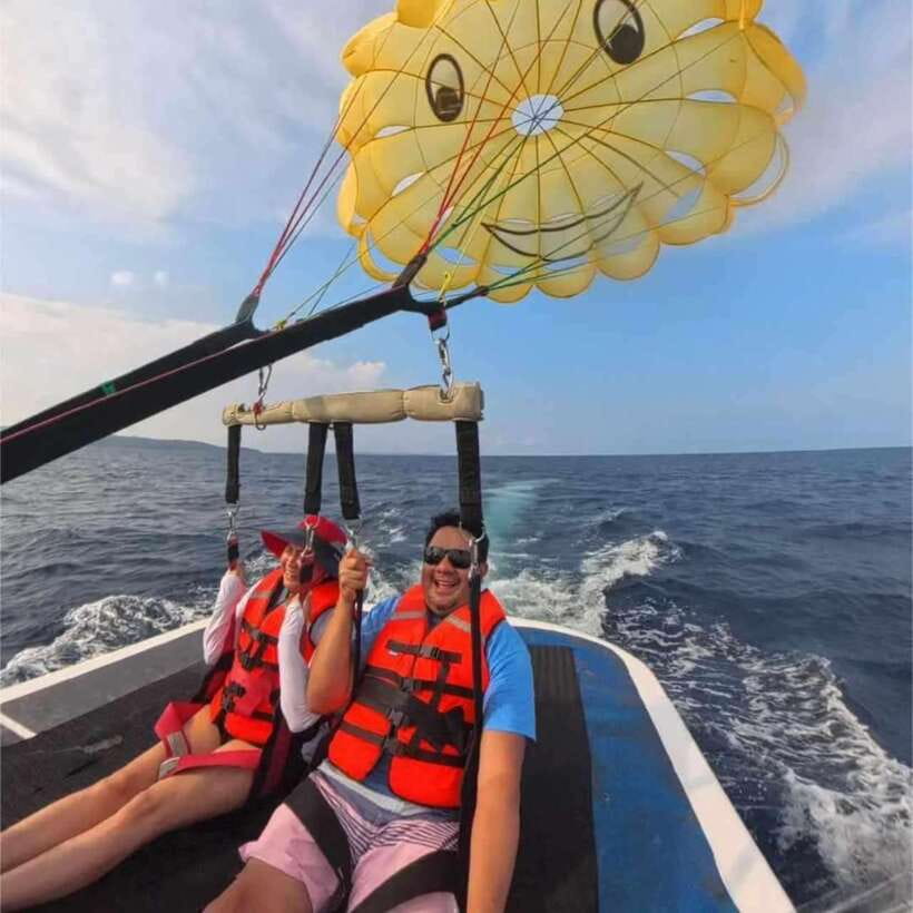 Boracay: Parasailing, Island Hopping, ATV Ride and Kawa Bath - Island Hopping at Puka Shell Beach and Snorkeling Time