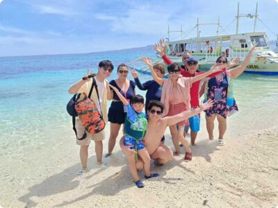 Boracay: Parasailing, Island Hopping, ATV Ride and Kawa Bath - Parasailing Off the Water: What the Ride Feels Like