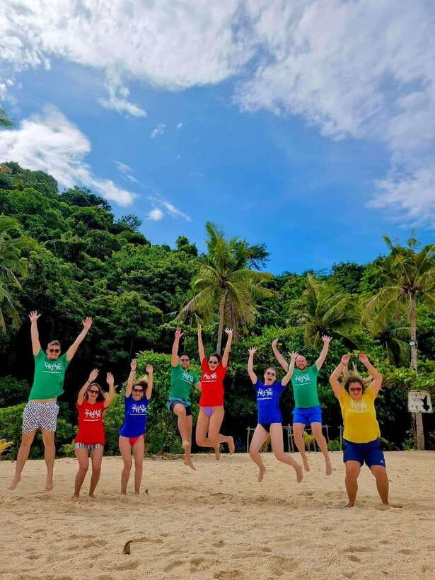 Boracay: Private Island Hopping & Snorkeling Tour - Balinghai Beach Resort: short stop, good vibes
