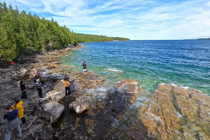 Bus to Grotto - Tobermory Flowerpot Island Cruise Bruce Peninsula - What’s included vs not included (so you don’t get surprised)