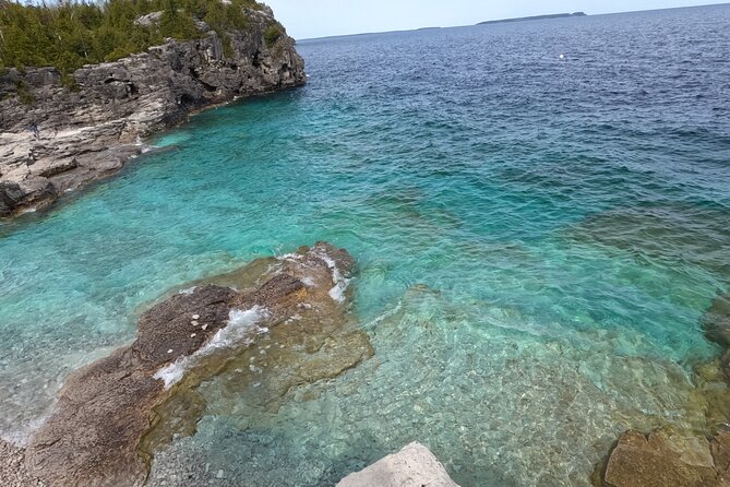 Bus to Grotto - Tobermory Flowerpot Island Cruise Bruce Peninsula - Group size, comfort, and why the small coach matters