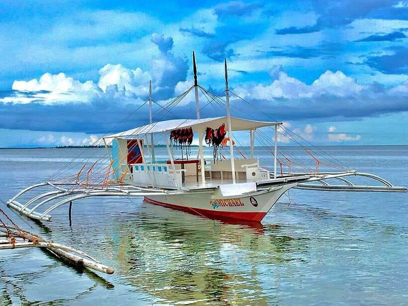 Cebu Island Hopping with Lunch - Gilutungan Marine Sanctuary: Snorkel Time Without the Guesswork