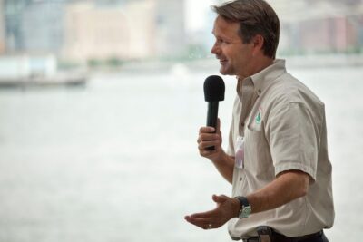 Circle Line: 2.5hr - Complete Manhattan Island Cruise - Live English narration: how the guide turns buildings into a story