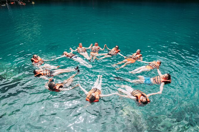 Coron Island Hopping Tour: via Private Yacht - Kayangan Lake: the optional start with serious wow-factor