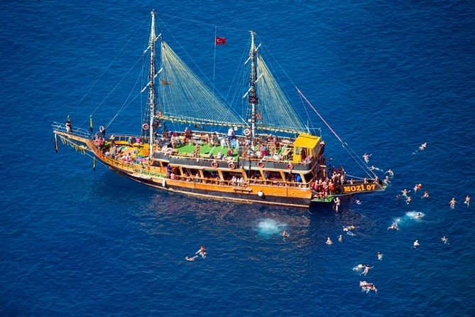 Dolphin Island Boat Trip – Swim, Sun & Lunch Included - The day’s rhythm: cruising, anchoring, and repeating the fun