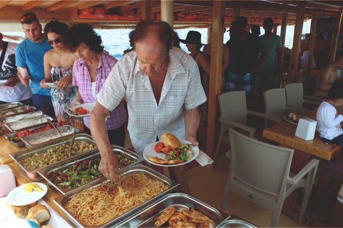 Dolphin Island Boat Trip – Swim, Sun & Lunch Included - Lunch on board: what you’ll likely eat and what to do about vegetarian