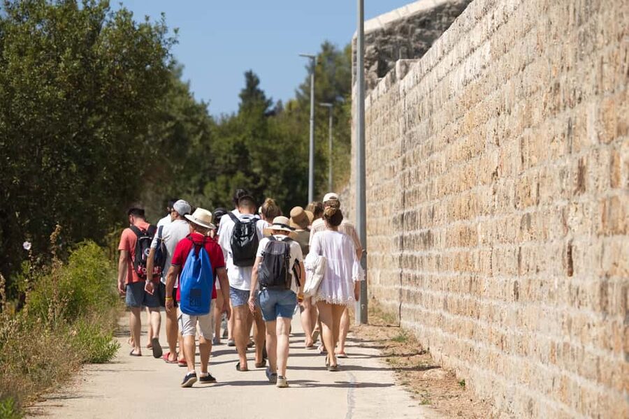 Dubrovnik: Elaphite Island Hopping Cruise on Karaka Ship - Šipan (Sudurađ): guided village time plus snorkeling where you can spot real life
