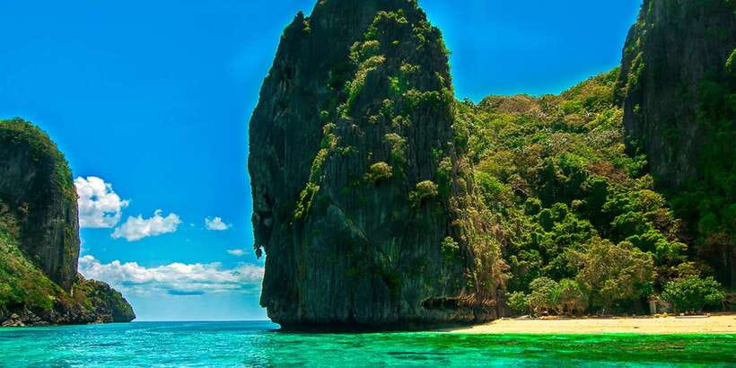 El Nido: Island Hopping Tour A Lagoons and Beaches - Big Lagoon Kayaking: The Stop You Should Plan Around
