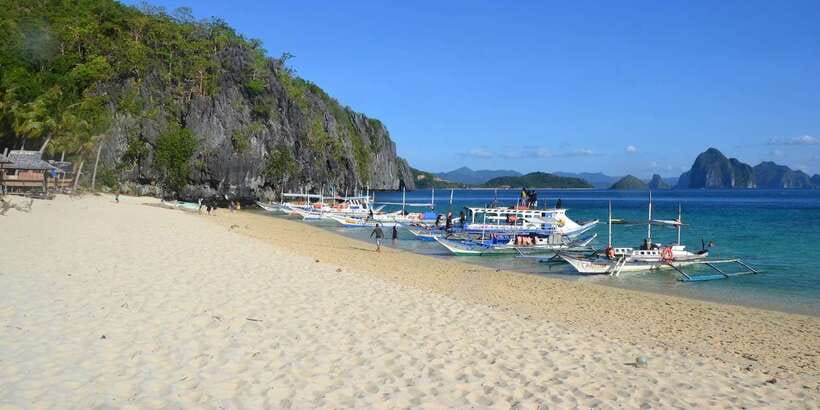 El Nido: Island Hopping Tour A Lagoons and Beaches - Lunch Included: Why the Buffet Gets Better Scores Than You’d Expect