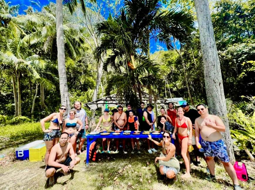 El Nido: Island Hopping Tour A with Kayaking on Big Lagoon - Secret Lagoon: a shorter guided visit with strong scenery payoff