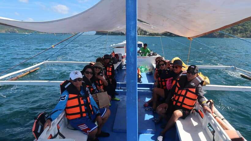 El Nido: Island Hopping TOUR A with Lunch, Transfer & EDTF - Secret Lagoon: hidden water, cave-like entry, and why water shoes help