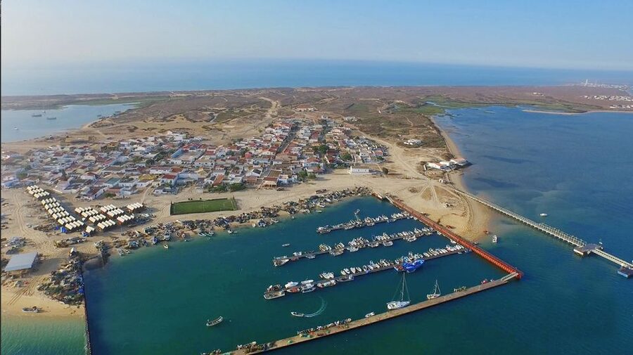 From Faro: Ria Formosa Hop-On Hop-Off 3 Islands Cruise - The passing views that make the ride feel like part of the attraction