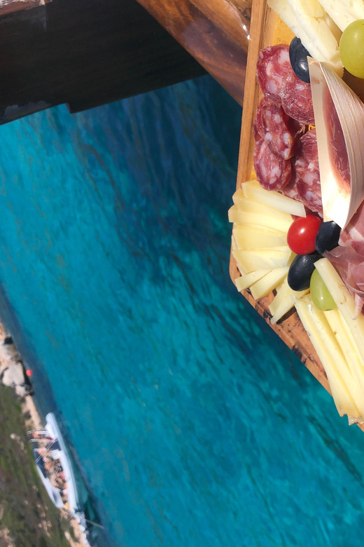 From San Paolo: Tavolara and Molara Island Cruise with Lunch - Who this cruise fits best
