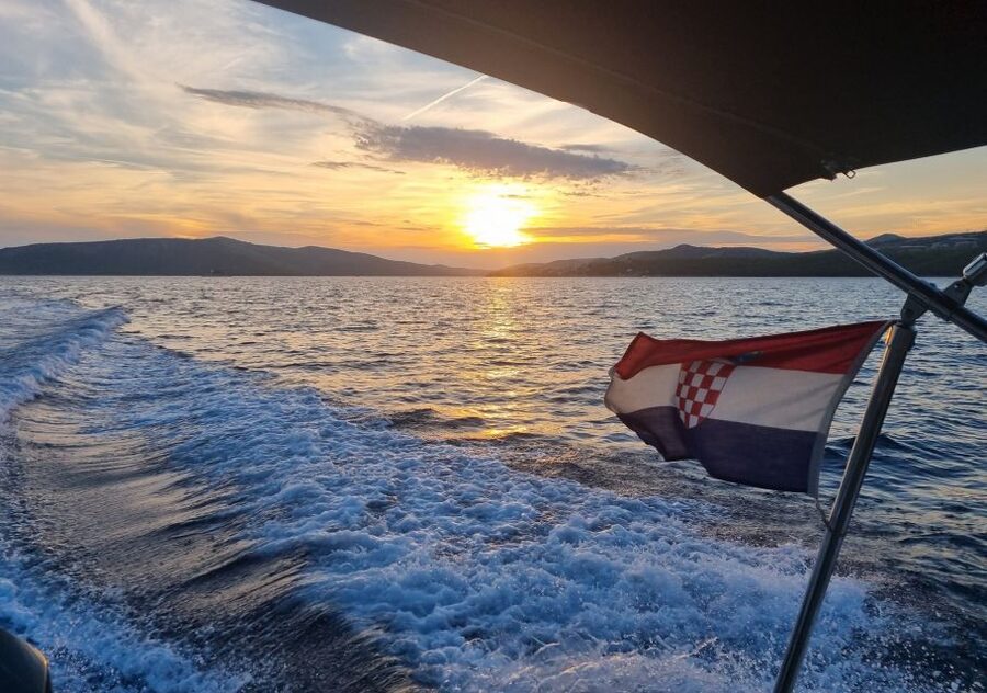 From Trogir: 3 islands half day tour with Blue Lagoon - Šolta stop at Maslinica: small-village sightseeing plus a swim break