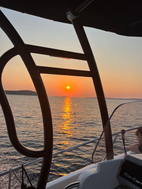 From Trogir: Three Islands Half-Day Speedboat Tour - From Kamerlengo Fortress to Open Water: The Fast Start from Trogir