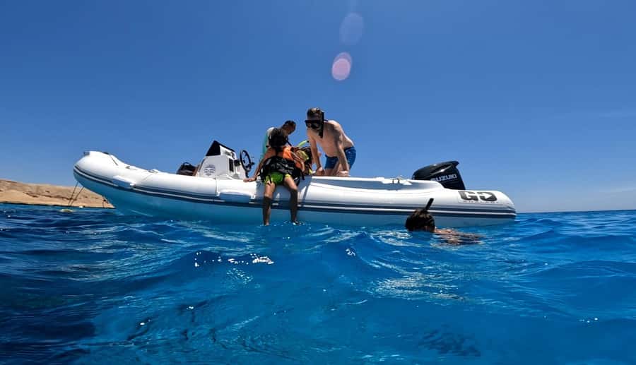 Hurghada: 4 Island Hopping Tour Dolphin, Snorkeling & Lunch - Hurghada Giftun island hopping: what makes this day different