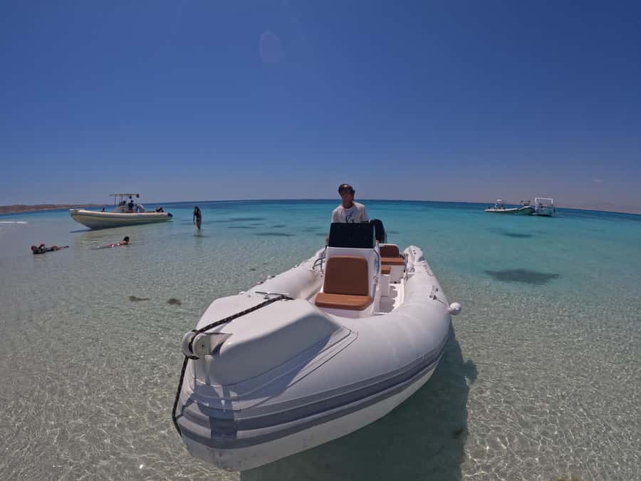 Hurghada: 4 Island Hopping Tour Dolphin, Snorkeling & Lunch - Nemo Beach: a quieter hour before the action