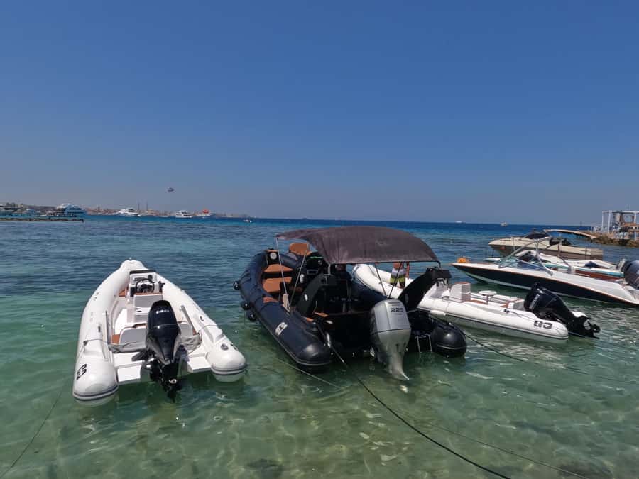 Hurghada: 4 Island Hopping Tour Dolphin, Snorkeling & Lunch - Abo Monkar sandbank: that “step-out” moment