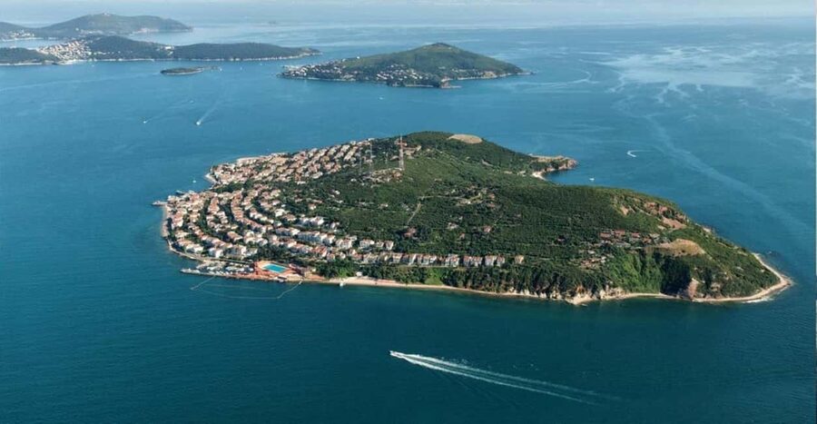 Istanbul Prince Island Cruise with Lunch & Free Time - Burgazada: quiet beaches and an easy escape mood
