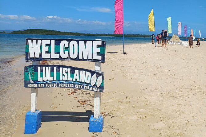 Joiners Honda Bay Island Hopping Tour - Cowrie Island: white beach time and a natural swimming base