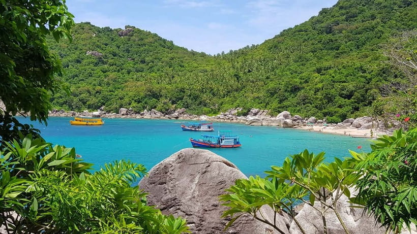 Koh Tao: Underwater Gems, Island Hopping & Snorkel Adventure - Koh Nangyuan sandbar viewpoint: the climb is the payoff