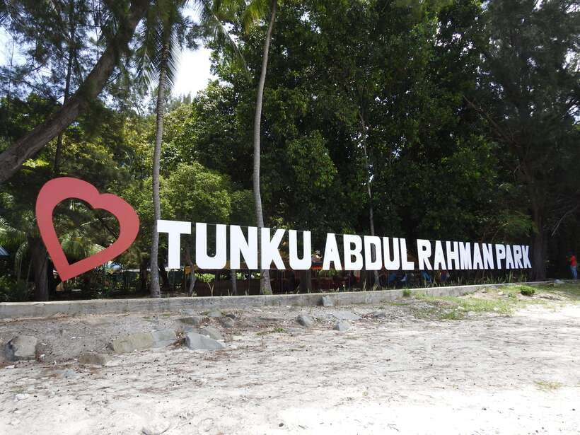 Kota Kinabalu: Island Hopping with Snorkeling & Meal - Kota Kinabalu Island Hopping: Manukan and Sapi in One Route