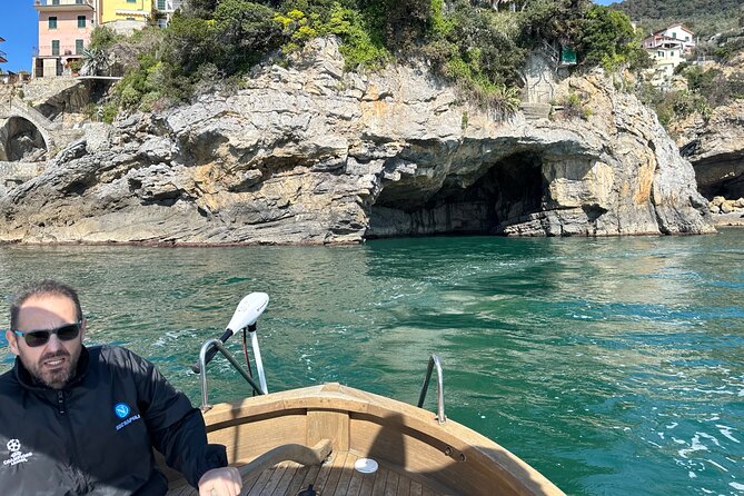La Spezia & Portovenere boat tour and the 3 Islands with aperitif - Snorkeling gear is included, so you should actually use it