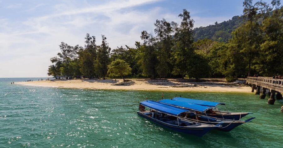 Langkawi: Island Hopping Shared Boat Tour - Water activities you’re aiming for: snorkeling, dolphin-spotting, and mangrove kayaking