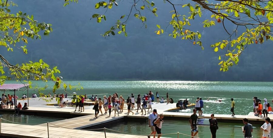 Langkawi: Island Hopping Shared or Private Boat Options - Practical Planning: What to Pack for Water, Sun, and Bugs