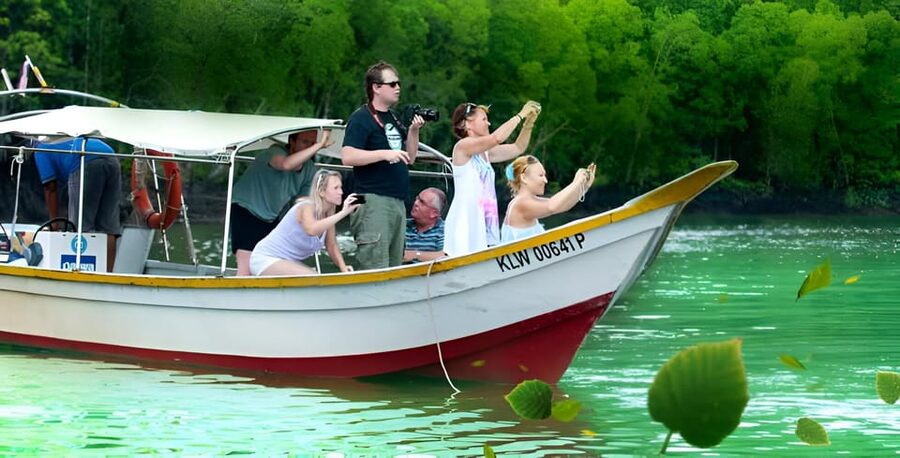 Langkawi: Island Hopping Shared or Private Boat Options - Pulau Dayang Bunting: Pregnant Maiden Lake and Its Rules