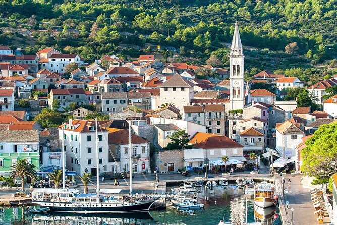 Makarska: 3-Island Speedboat Tour with Cave and Blue Lagoon - Key highlights you’ll feel right away
