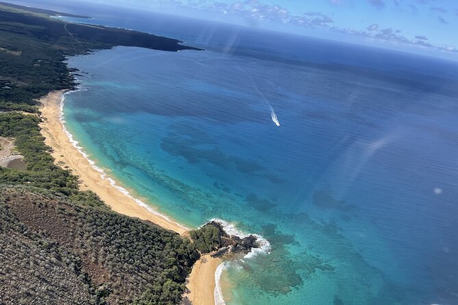 Maui -PRIVATE- Air Tour FUN: 3 Islands: (2-5 people): SEE it ALL! - Why Molokai’s sea cliffs land differently than Maui views