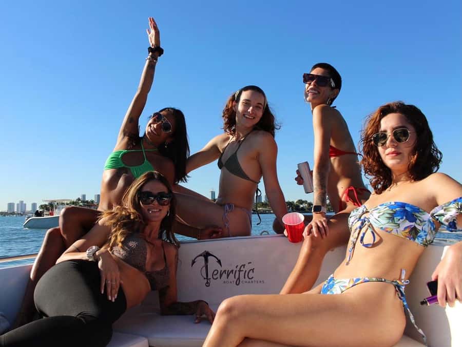 Miami: 4-Hour Island Hopping Boat Trip with Water Toys - Key points before you book
