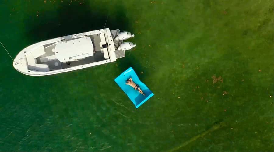 Miami: 4-Hour Island Hopping Boat Trip with Water Toys - The ride through Bay Harbor: seeing Miami from water-level