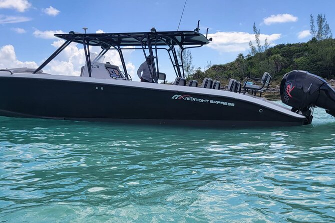 Nas: 3 islands Tour ,snorkel, Turtles, pigs and lunch - Crew energy, speedboat comfort, and the safety vibe you should look for