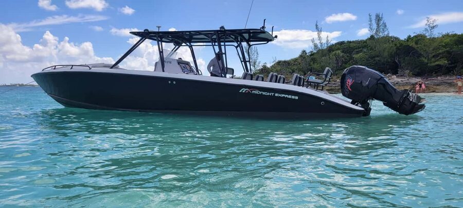 Nassau: 3 Islands Tour, Snorkel, Pig Beach, Turtles & Lunch - The crew factor: how names you’ll hear can change your day
