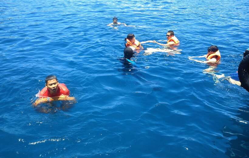 Nha Trang: Island Hopping Boat Tour with Snorkeling & Lunch - Key reasons this Nha Trang island day works