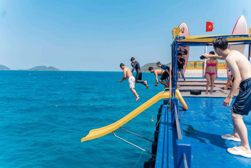 Nha Trang: Island Hopping Tour with Snorkeling and Lunch - Sỏi Beach Relax Time and Swim-Friendly Freedom