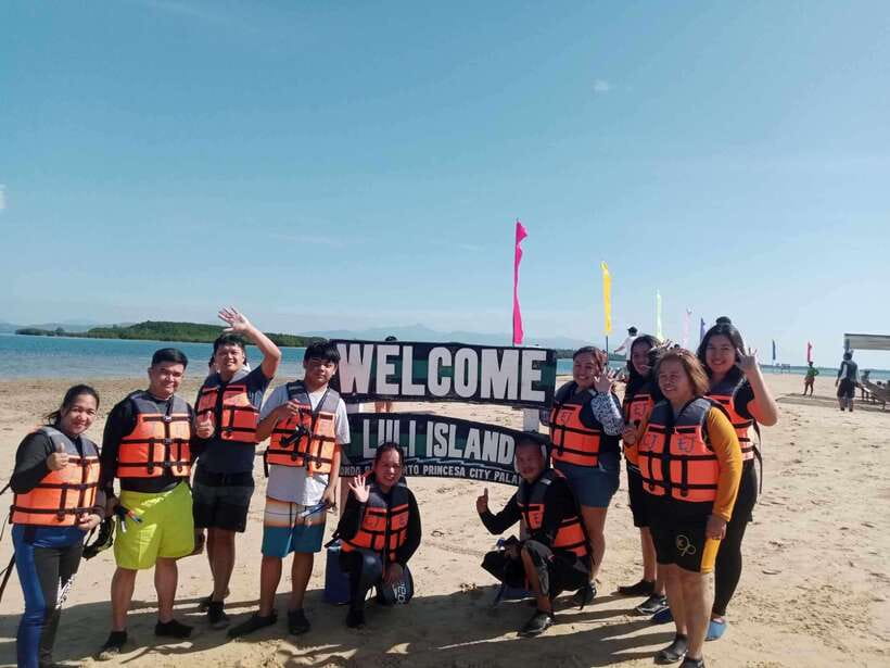 Palawan: Honda Bay Island Hopping Cruise - Starfish Island: the soft-sand stop you’ll remember