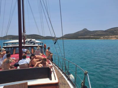 Paros: Traditional Gulet Shared or Private Island Cruise - Meet the Galatea: a refitted 20m Turkish gulet with real lounging space