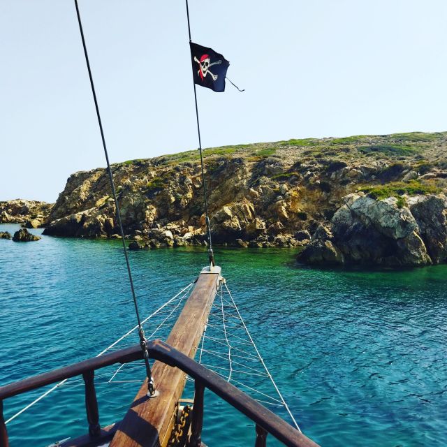 Paros: Traditional Gulet Shared or Private Island Cruise - Antiparos stop options: Faneromeni or Sostis beach
